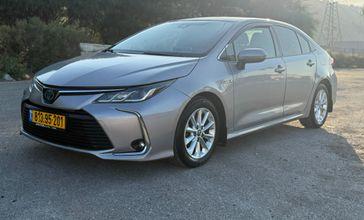 טויוטה קורולה