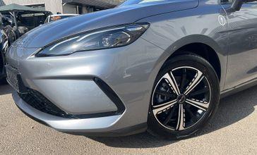 בי ווי די SEAL 5