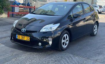 טויוטה פריוס