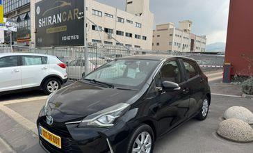 טויוטה יאריס