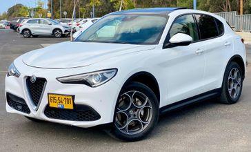 אלפא רומיאו סטלביו