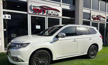 מיצובישי אאוטלנדר