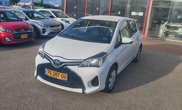 טויוטה יאריס