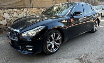 אינפיניטי Q70