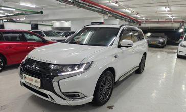 מיצובישי אאוטלנדר