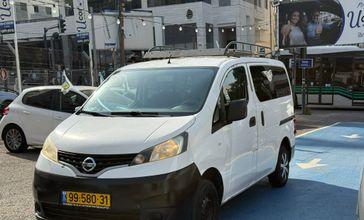 ניסאן NV200