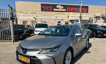 טויוטה קורולה