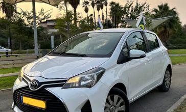 טויוטה יאריס