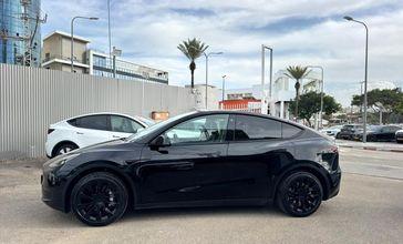 טסלה MODEL Y