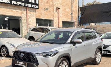 טויוטה קורולה קרוס