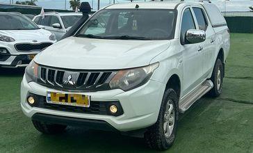 מיצובישי L-200