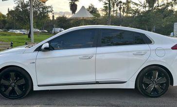 יונדאי איוניק