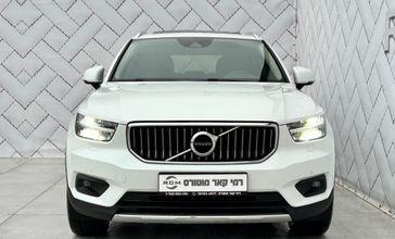 וולבו XC40