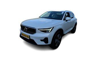 וולבו XC40 B4