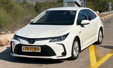 טויוטה קורולה