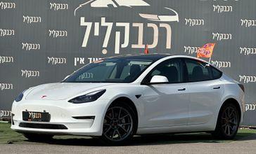 טסלה MODEL 3