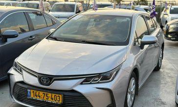 טויוטה קורולה