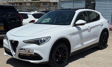 אלפא רומיאו סטלביו