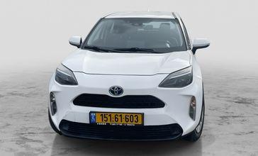 טויוטה יאריס קרוס