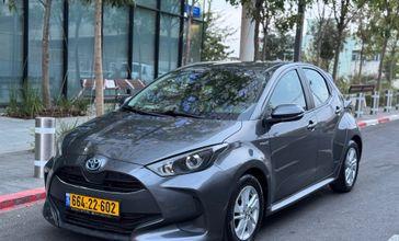 טויוטה יאריס