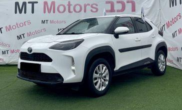 טויוטה יאריס קרוס