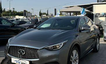 אינפיניטי Q30