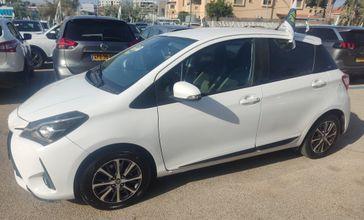 טויוטה יאריס