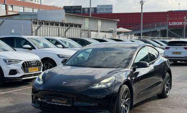 טסלה MODEL 3