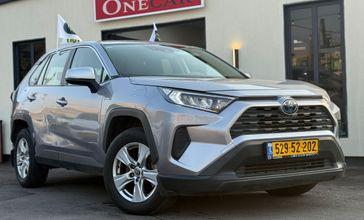טויוטה RAV4