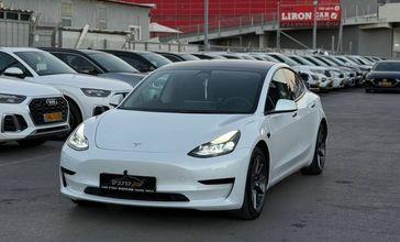 טסלה MODEL 3