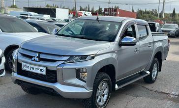 מיצובישי L-200