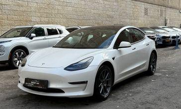 טסלה MODEL 3