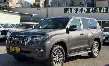 טויוטה לנד קרוזר