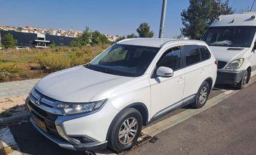 מיצובישי אאוטלנדר