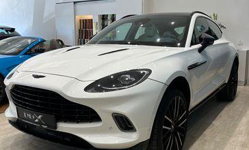 אסטון מרטין DBX