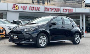 טויוטה יאריס