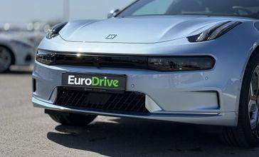 זיקאר ZEEKR 001