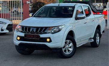 מיצובישי L-200