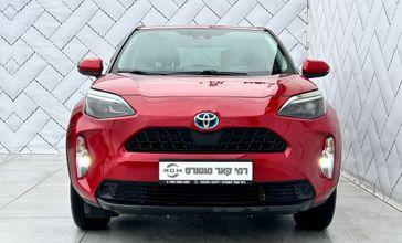 טויוטה יאריס קרוס