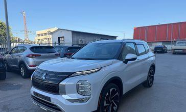 מיצובישי אאוטלנדר