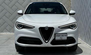 אלפא רומיאו סטלביו