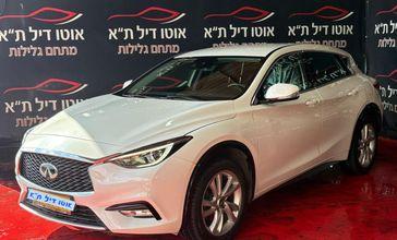 אינפיניטי Q30