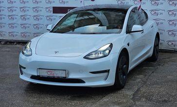טסלה MODEL 3