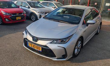 טויוטה קורולה